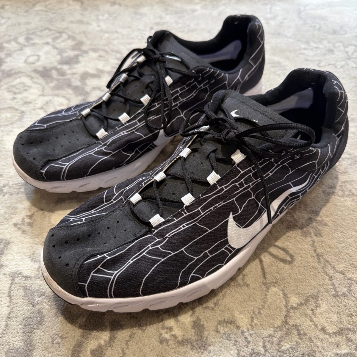 Nike Mayfly men’s trainers