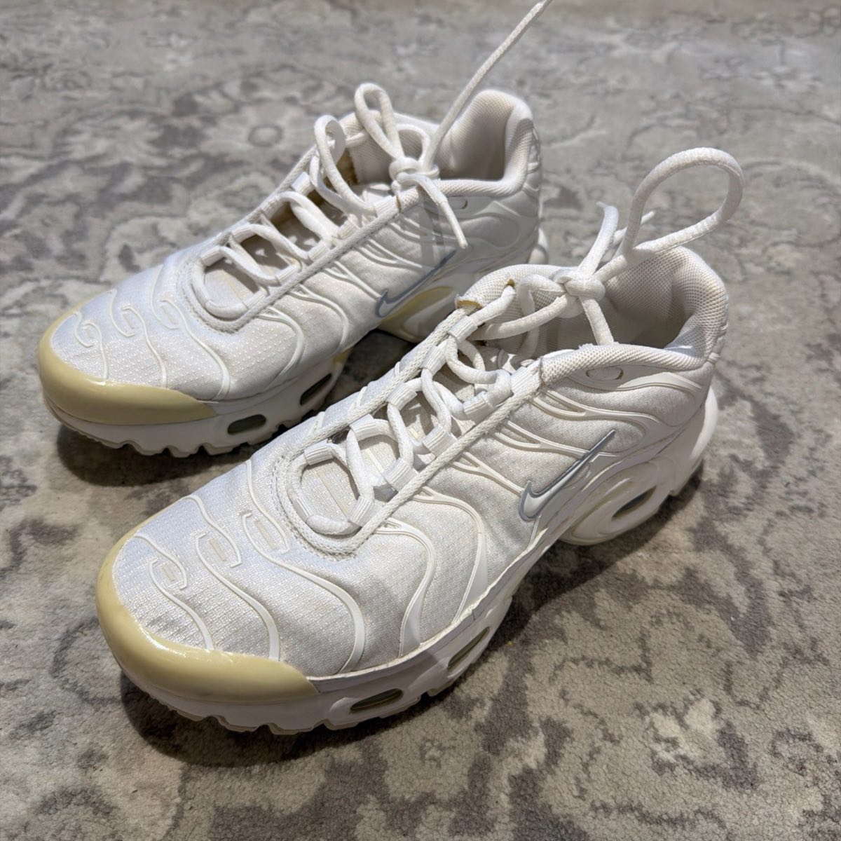 Nuke Air Max Plus junior trainers