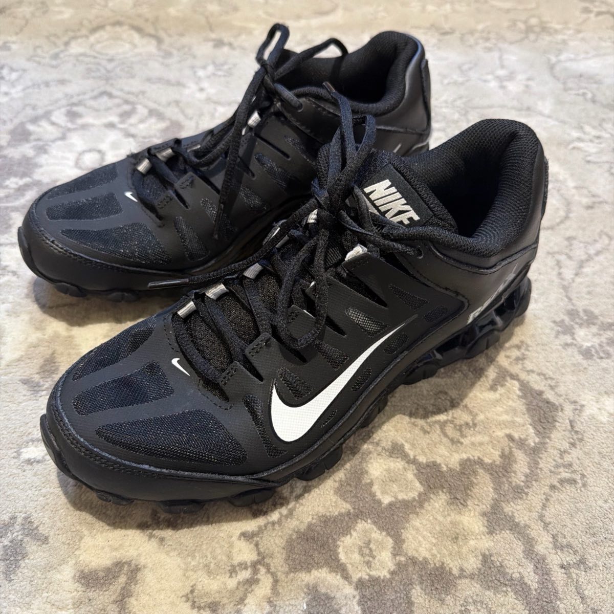 Nike Reax 8 women’s trainers