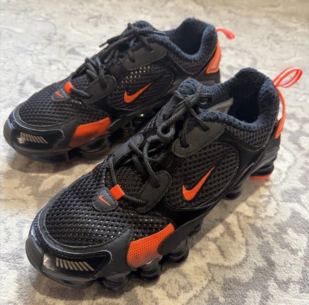 Nike Shox TL Nova women’s trainers