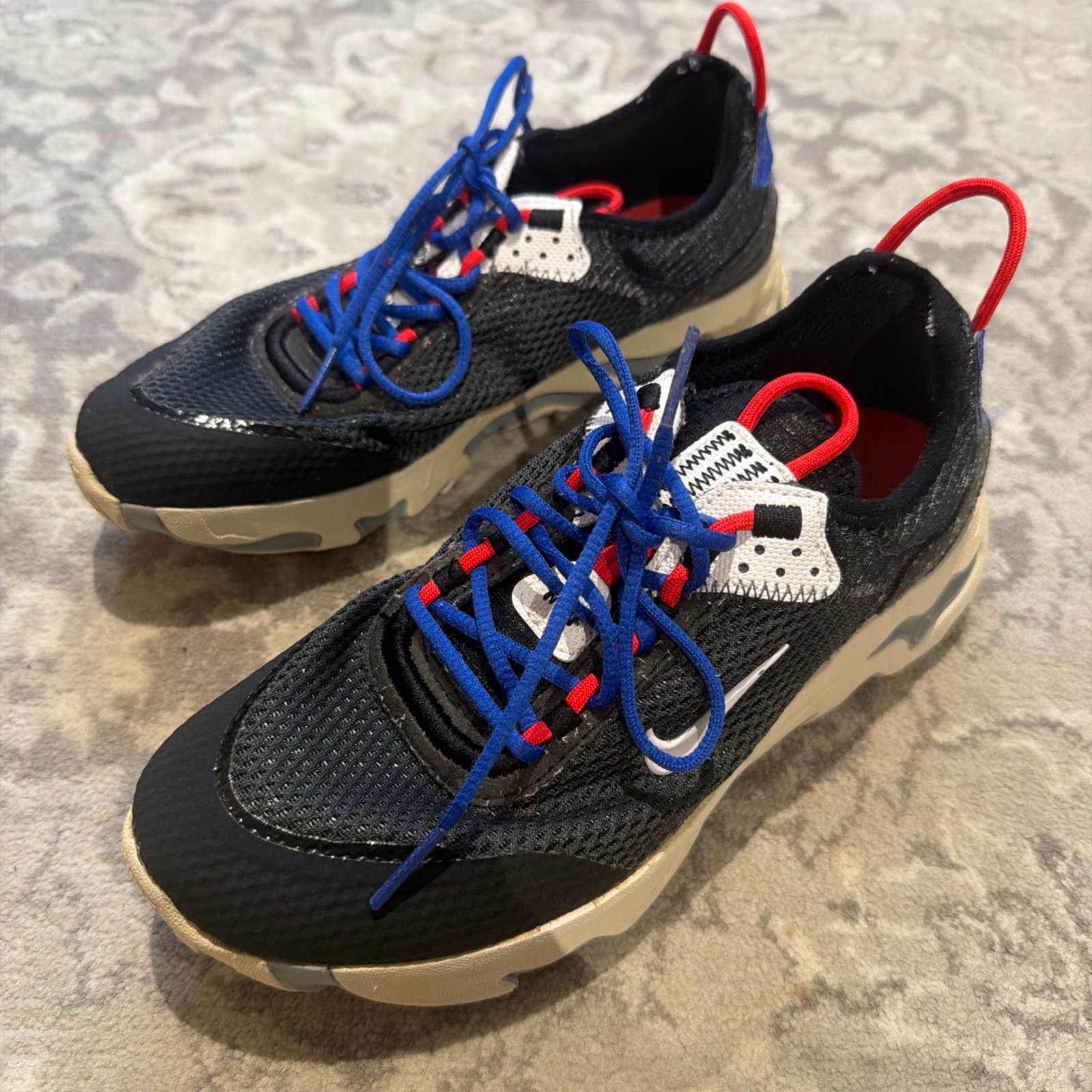 Nike React Live GS junior trainers