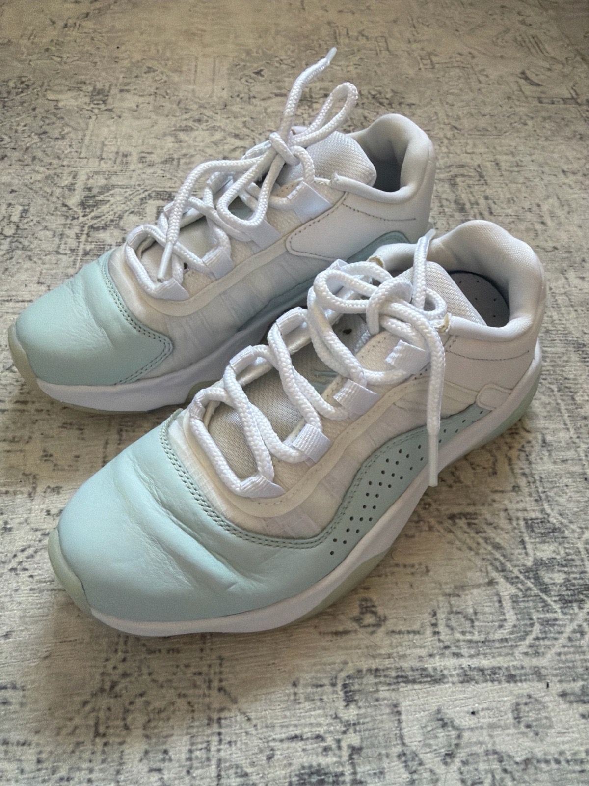 Nike Air Jordan 11 CMFT women’s trainers