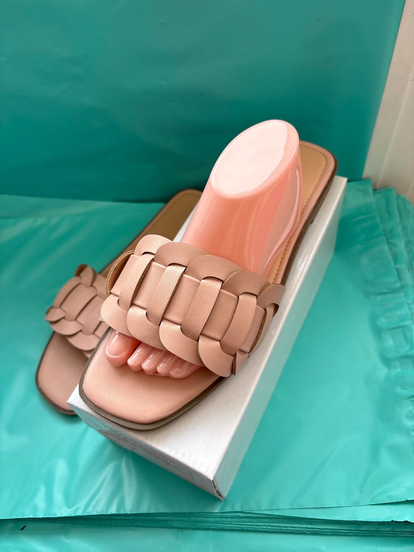 Ladies pink sandles