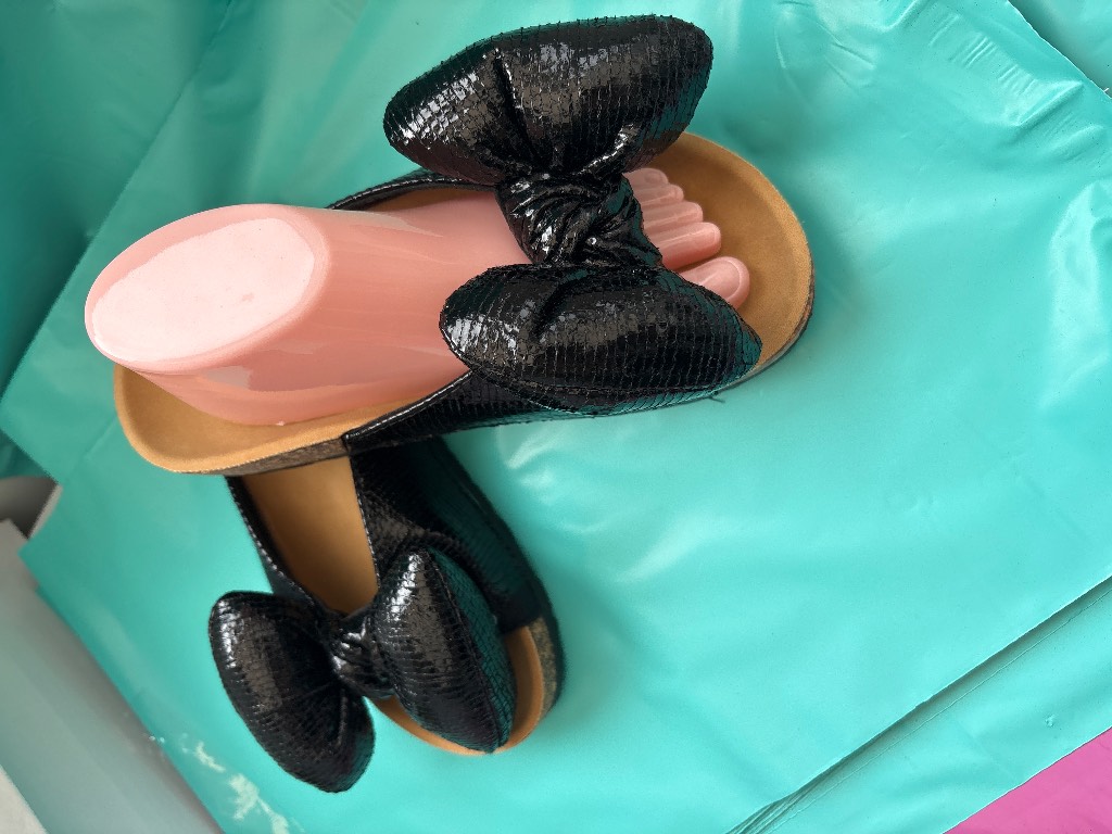 Bow sandles