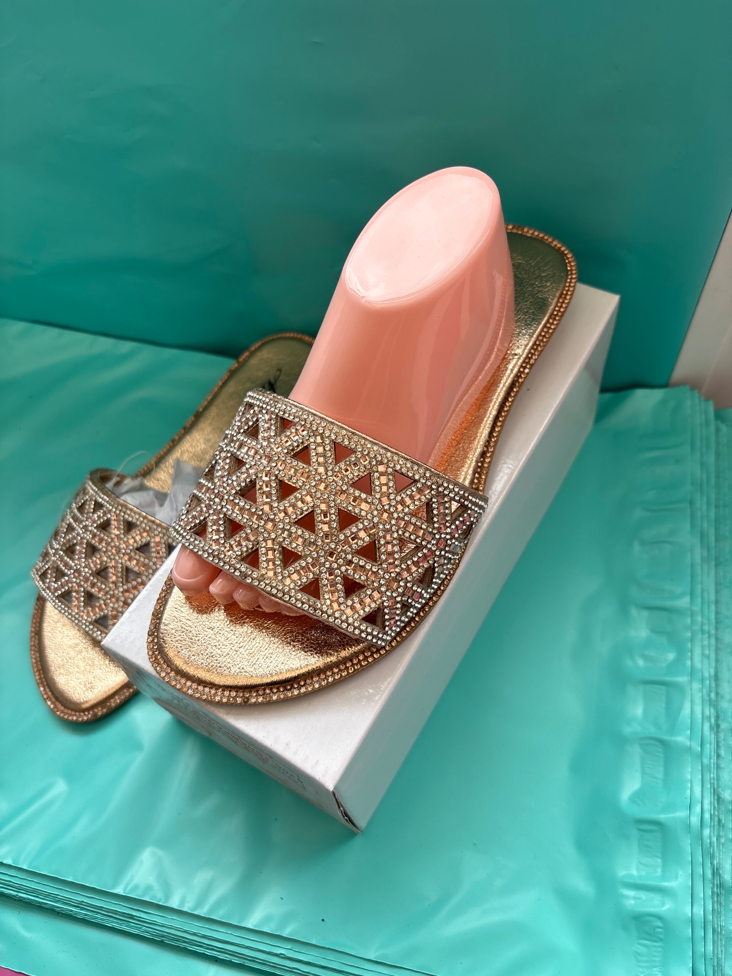 Ladies sandle