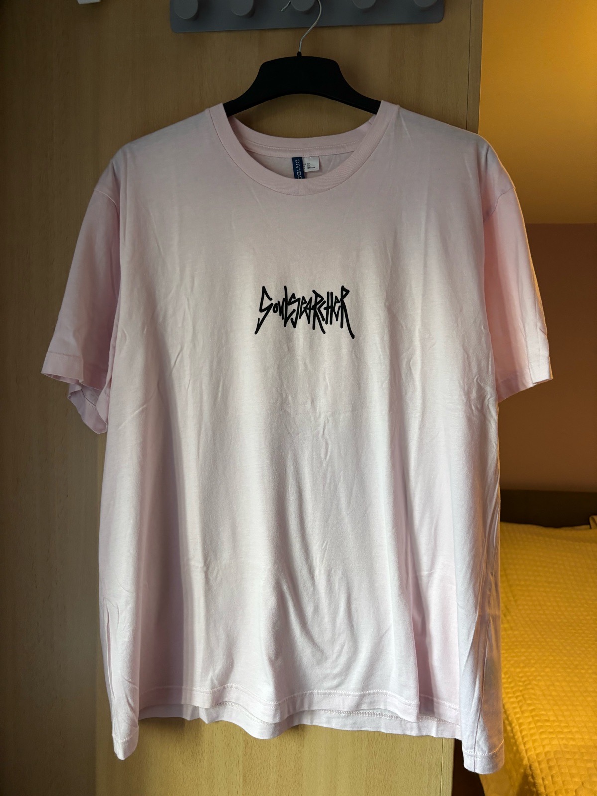 H&M Divided Soul Searcher Pink Graphic Tee XXL