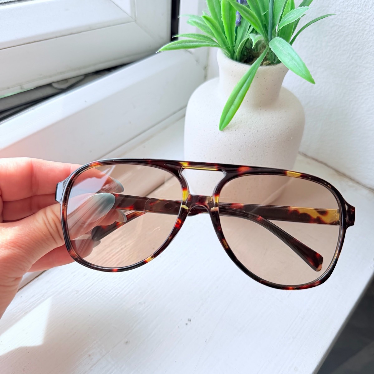 Oversized Tortoiseshell Sunglasses Brown Gradient Lenses Retro