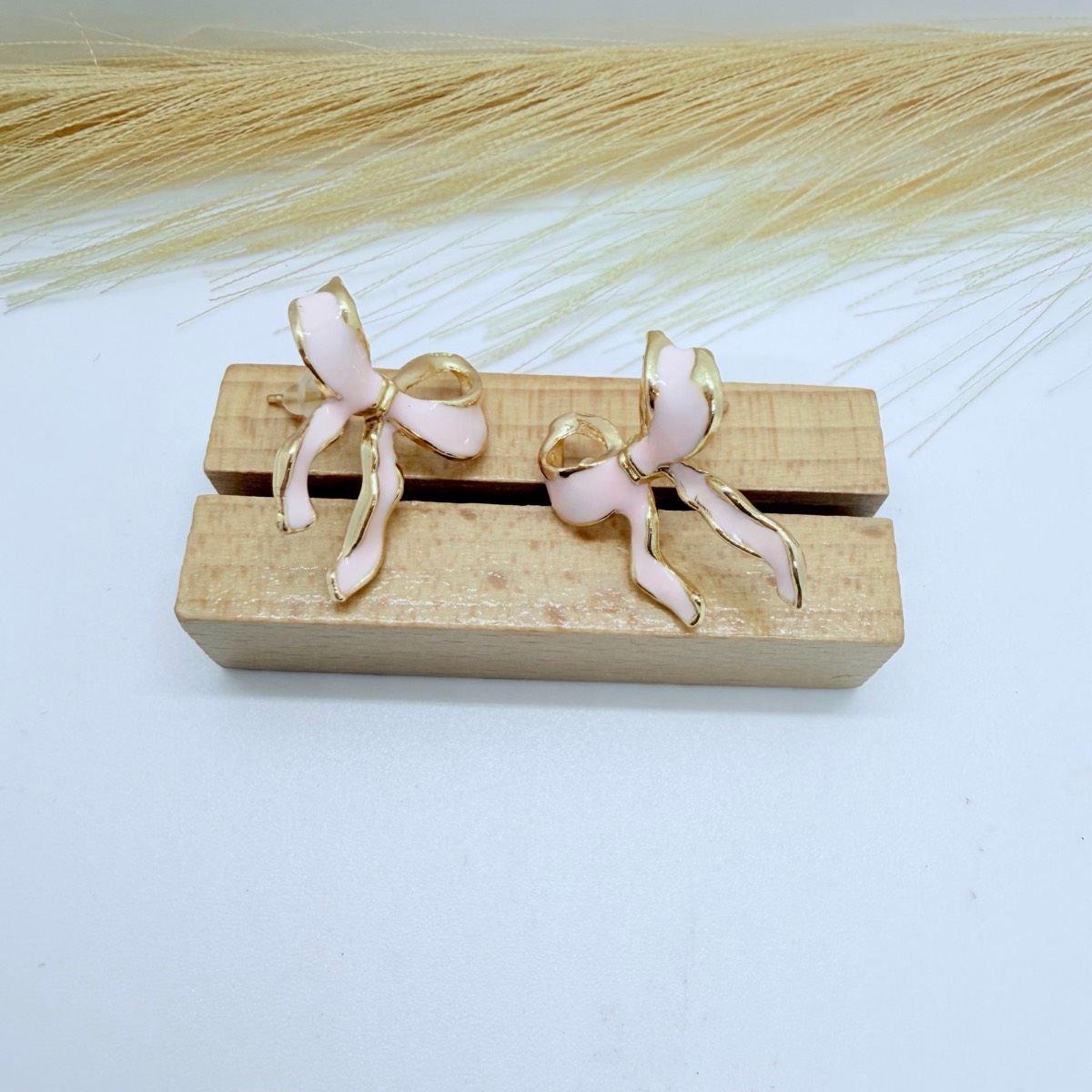 Pink Bow Stud Earrings Gold Tone Enamel Ribbon Cute Jewellery