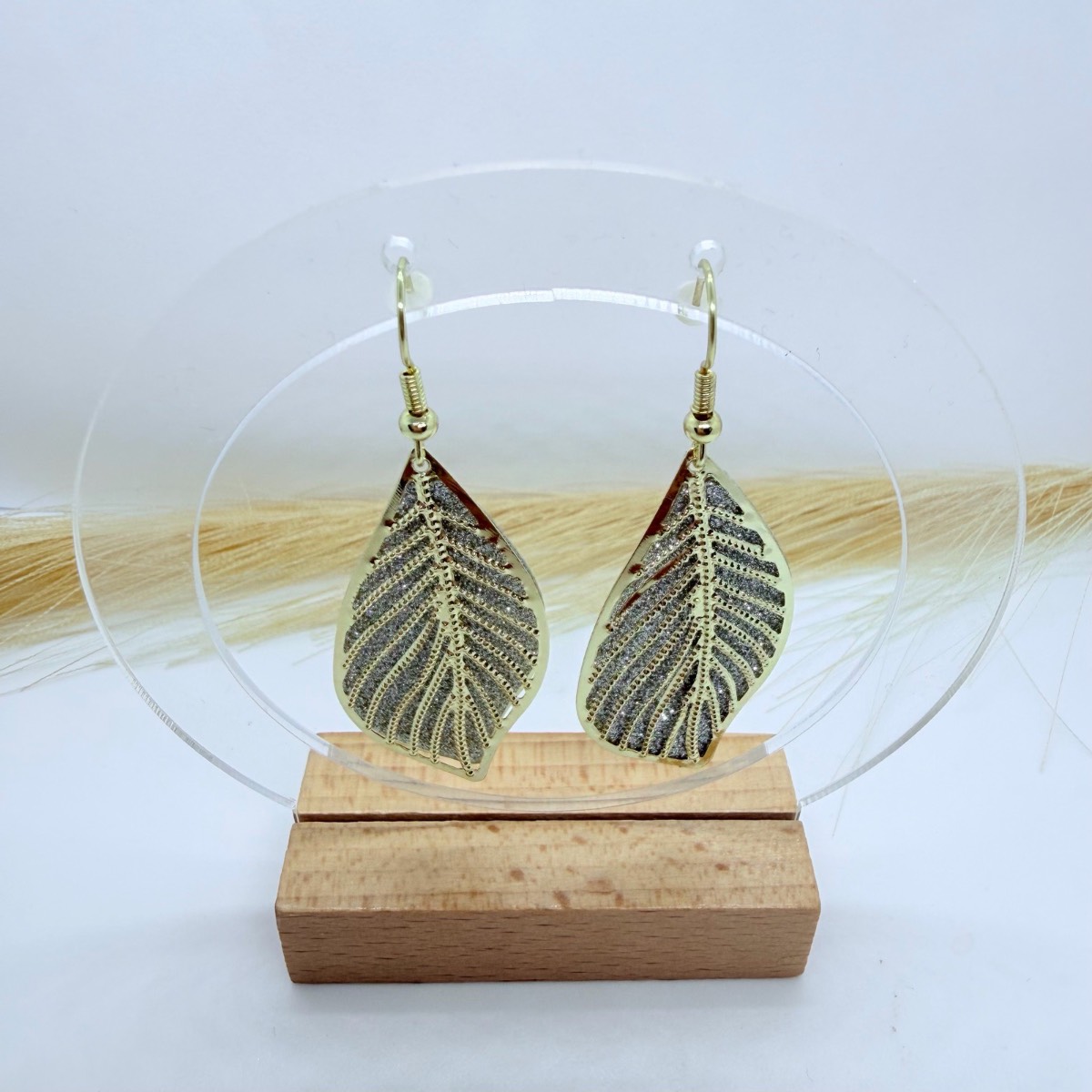 Elegant Gold Leaf Drop Earrings Textured Dangle Boho Nature Inspired Fashion Jewellery