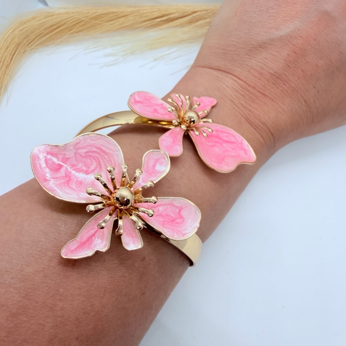 Pink Flower Cuff Bracelet 🌸