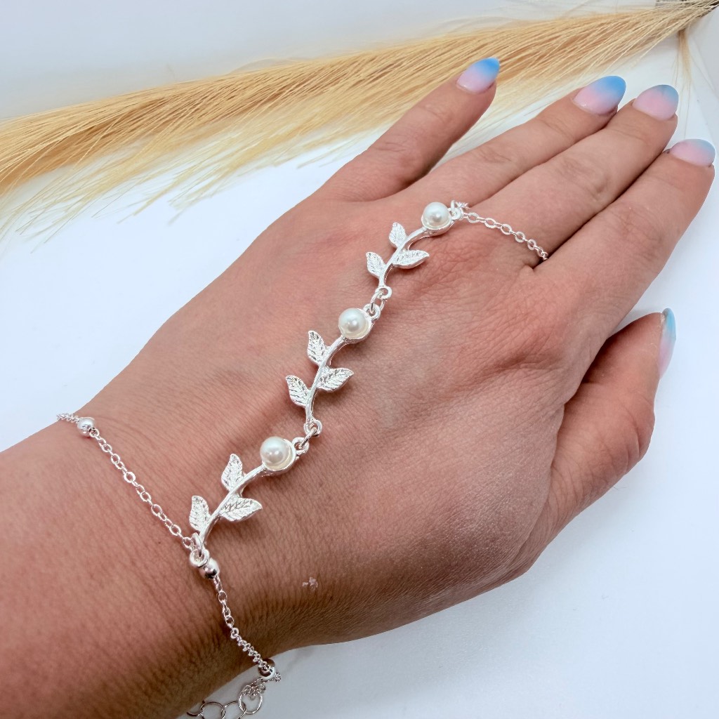 Silver Leaf & Pearl Adjustable hand knuckle necklace chain
