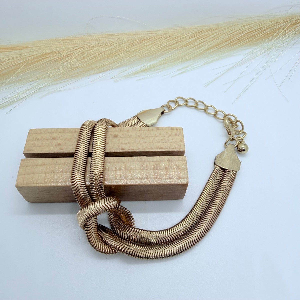 Elegant Gold Tone Knot Bracelet Adjustable Chunky Chain Statement Jewellery