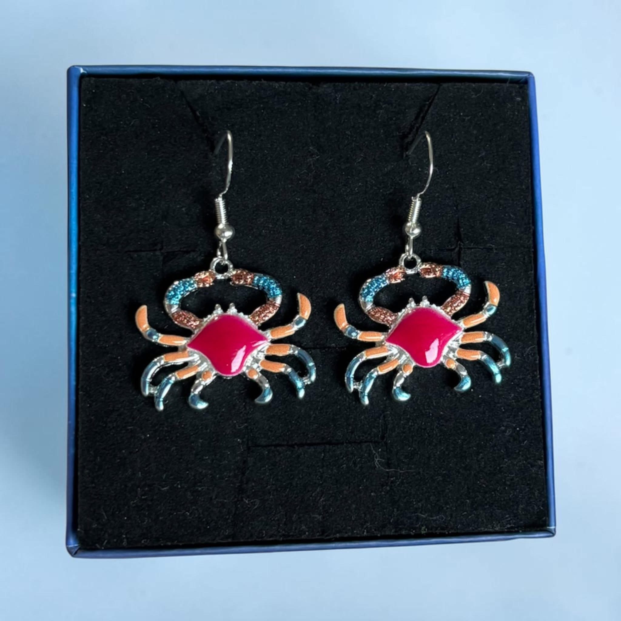 Handmade 925 sterling silver hook earrings with red crab pendants