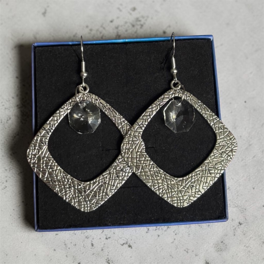 Handmade 925 sterling silver hook earrings hollow silver tone pendant crystal bead