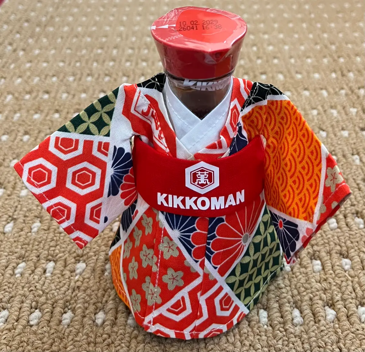 NEW Kikkoman Limited Edition Kimono Soy Sauce Bottle 150ml Sealed Collectors Item BB 10.02.2029