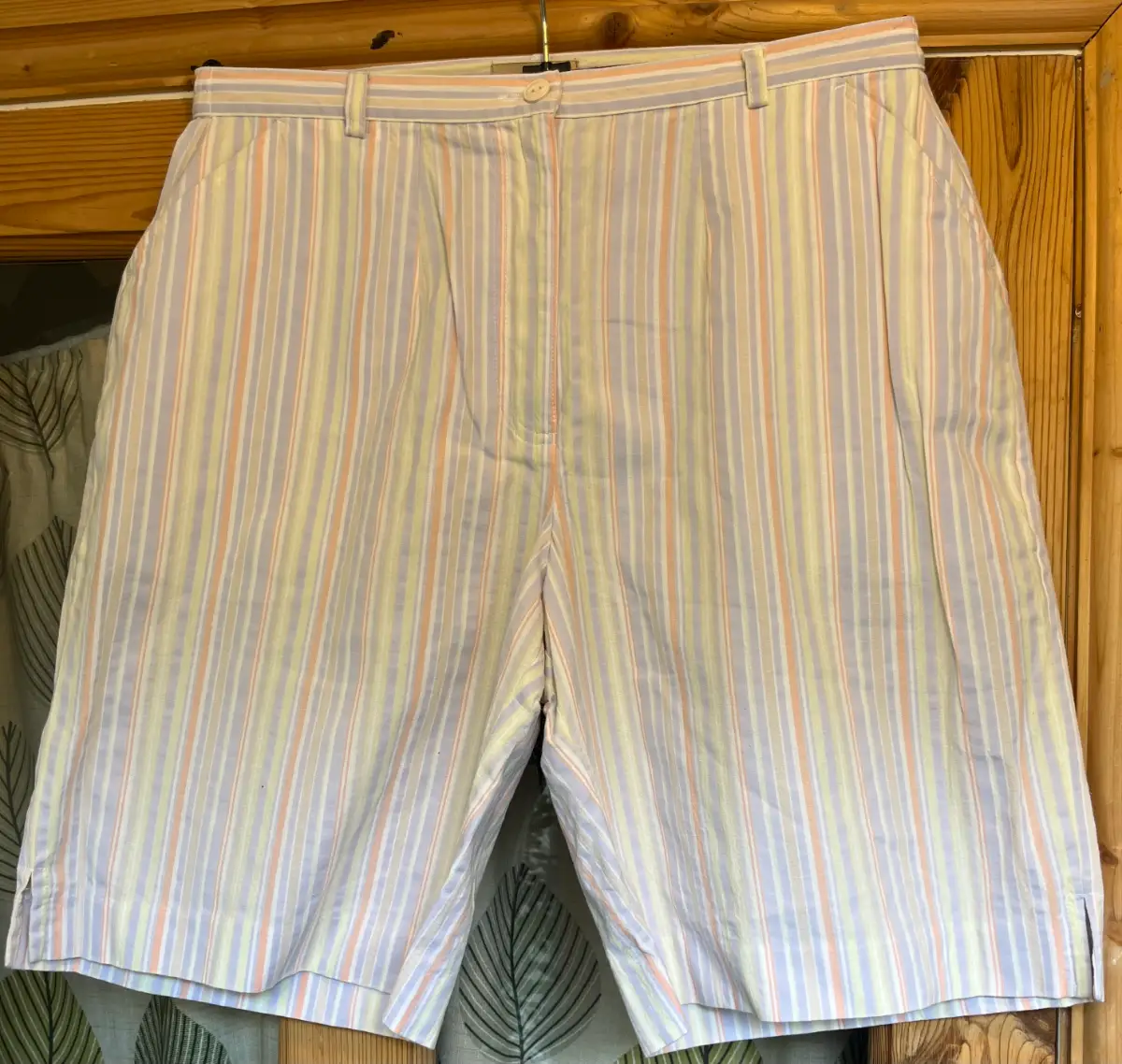 Alice Collins Golf Ladies Striped Shorts UK 14 Pastel Cotton Bermuda Preppy VGC