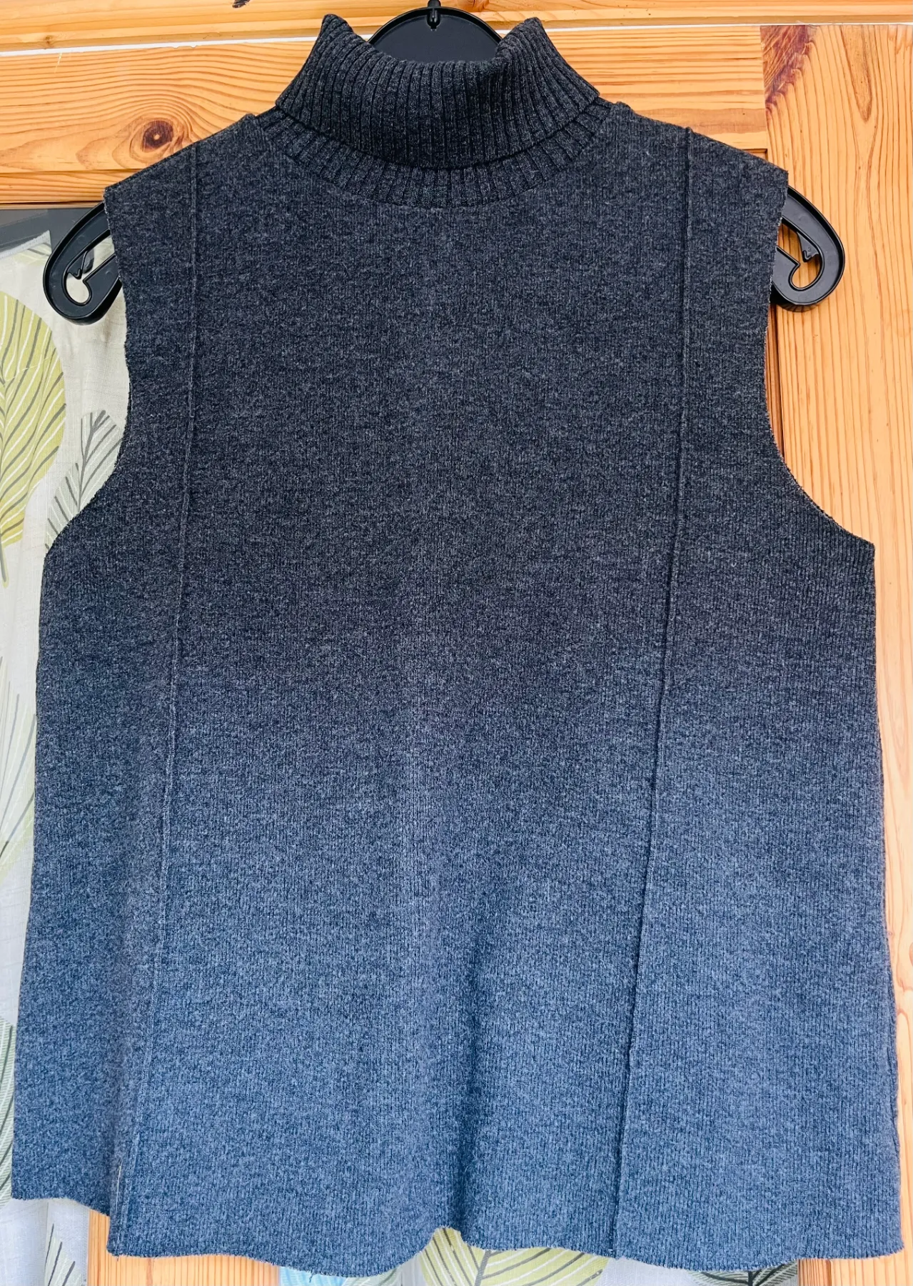 Zara Charcoal Grey Sleeveless Turtleneck Knit Vest Top Sleeveless Size S in VGC