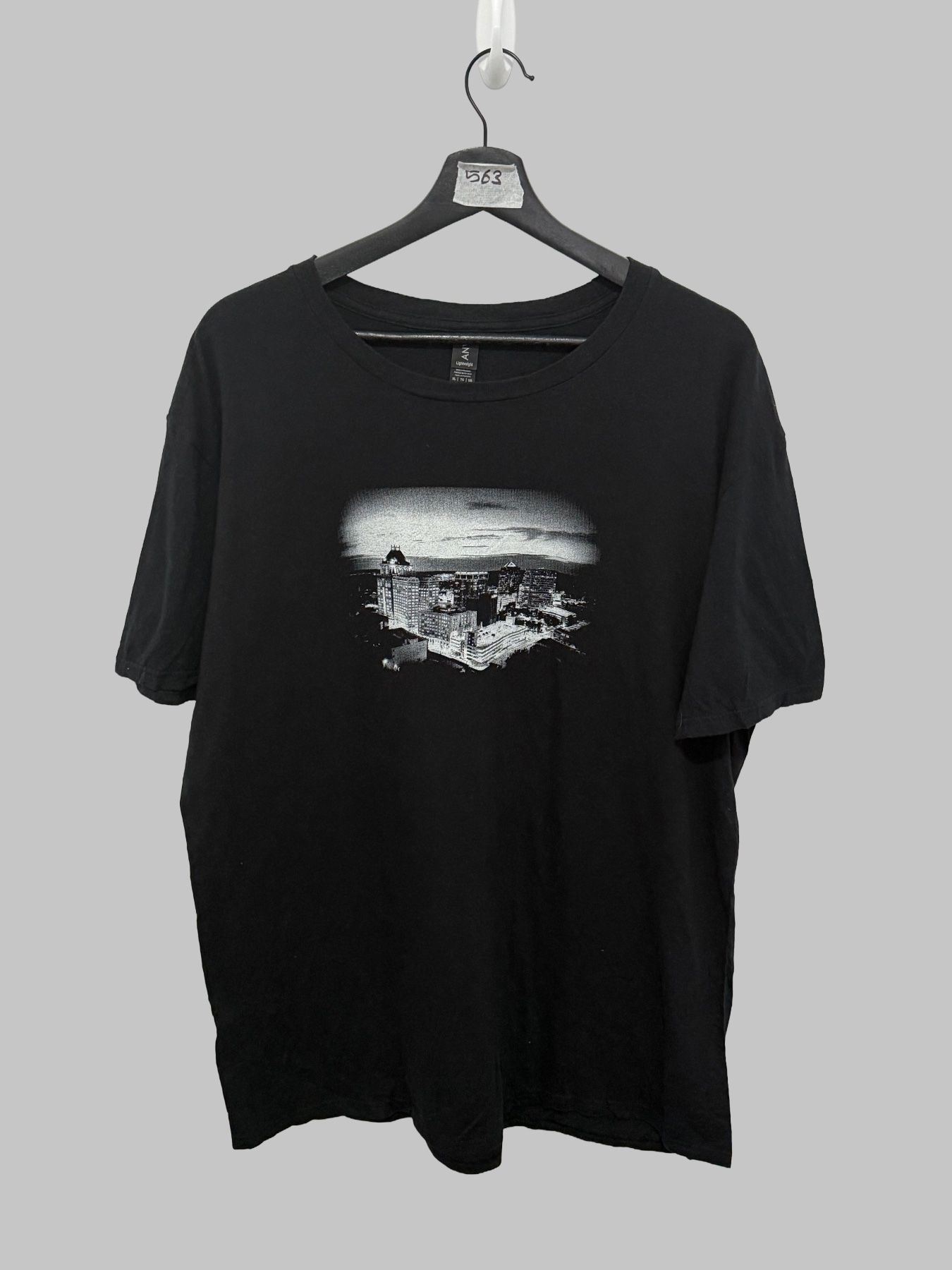 Anvil Mens XL Black Graphic T Shirt Downtown Greensboro NC City Skyline Graphic