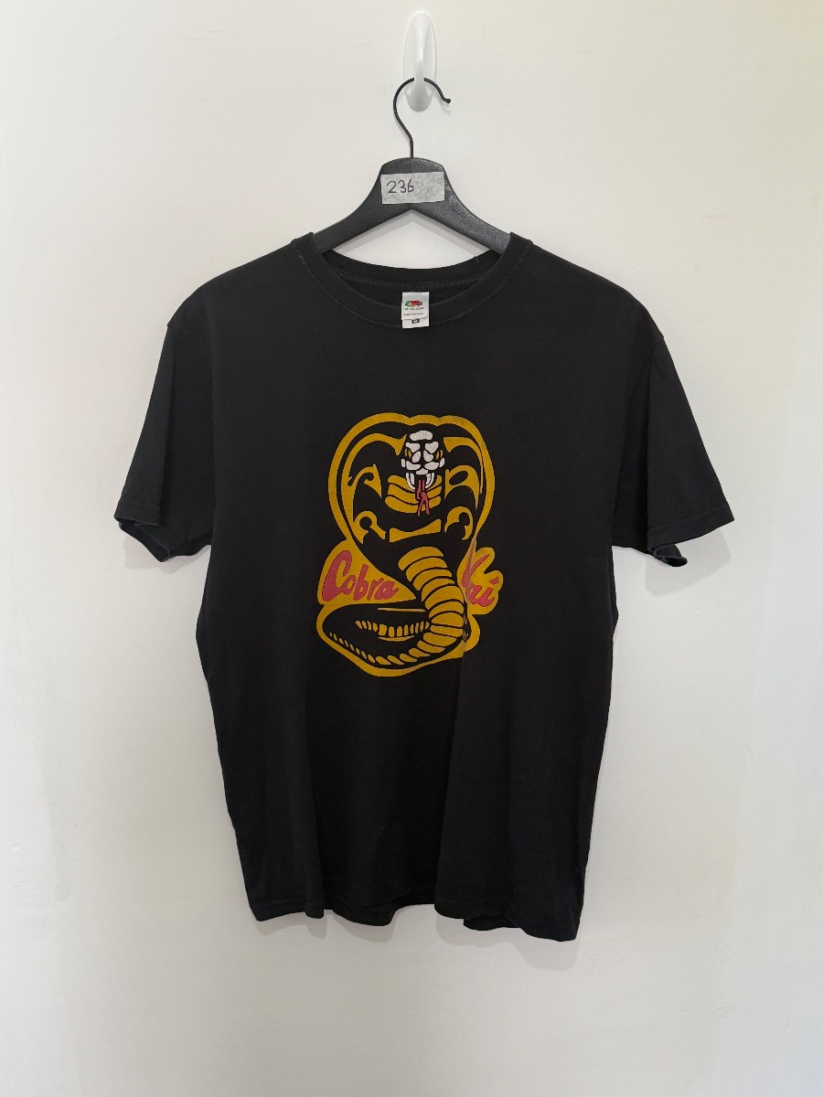 Cobra Kai T Shirt Black Graphic Tee Fruit Of The Loom Size M Karate Kid TV Show