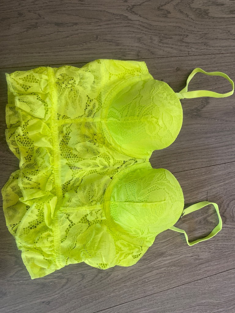 Beautiful lace neon green La senza BNWT bralette small