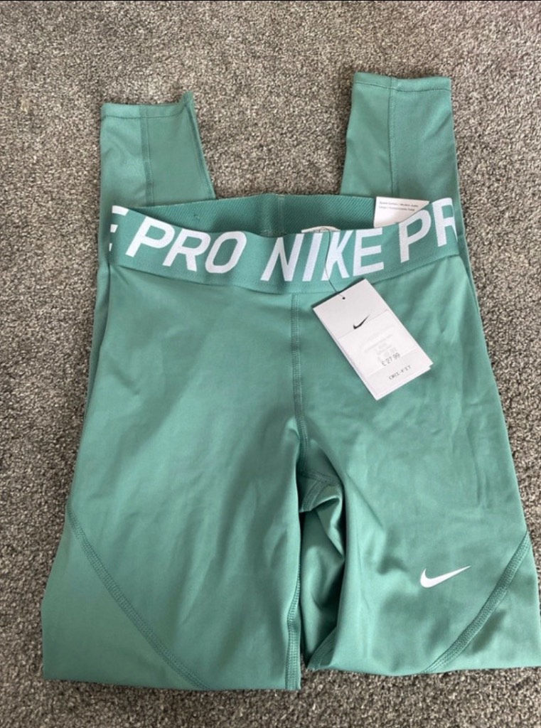 BNWT Nike pro womans leggings size medium