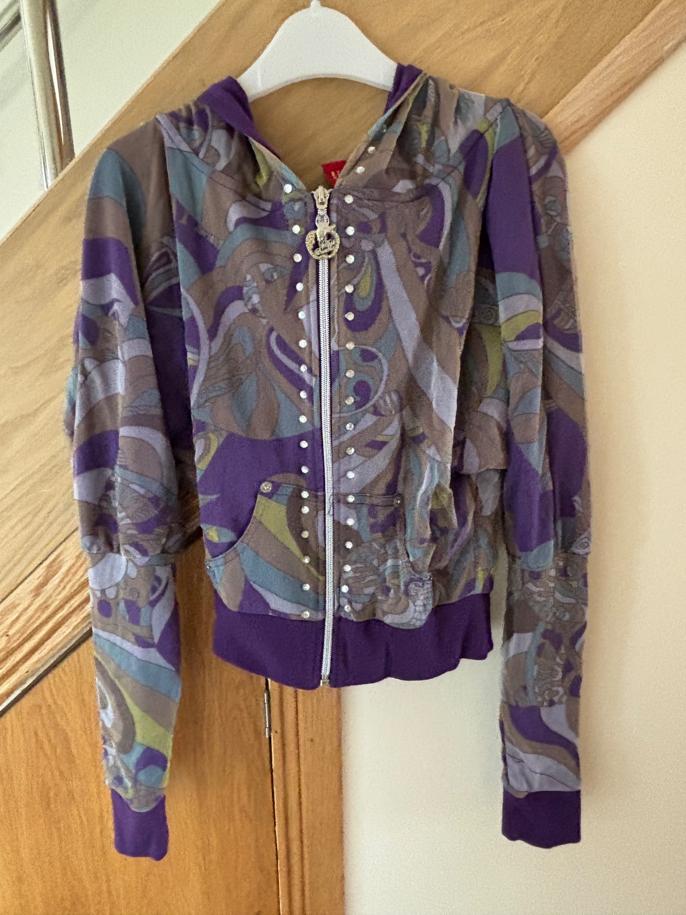Apple bottoms y2k 00’s zip up cropped hoodie
