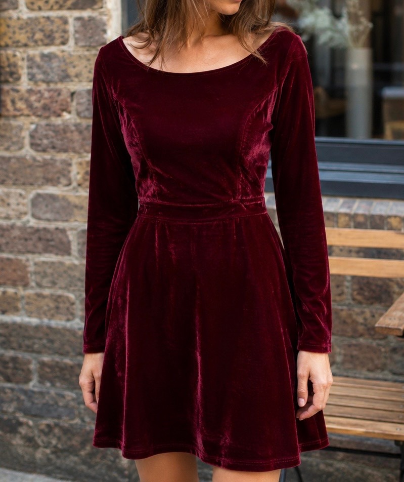 Missguided Size 10 Burgundy Velvet Long Sleeve Skater Dress Party Christmas