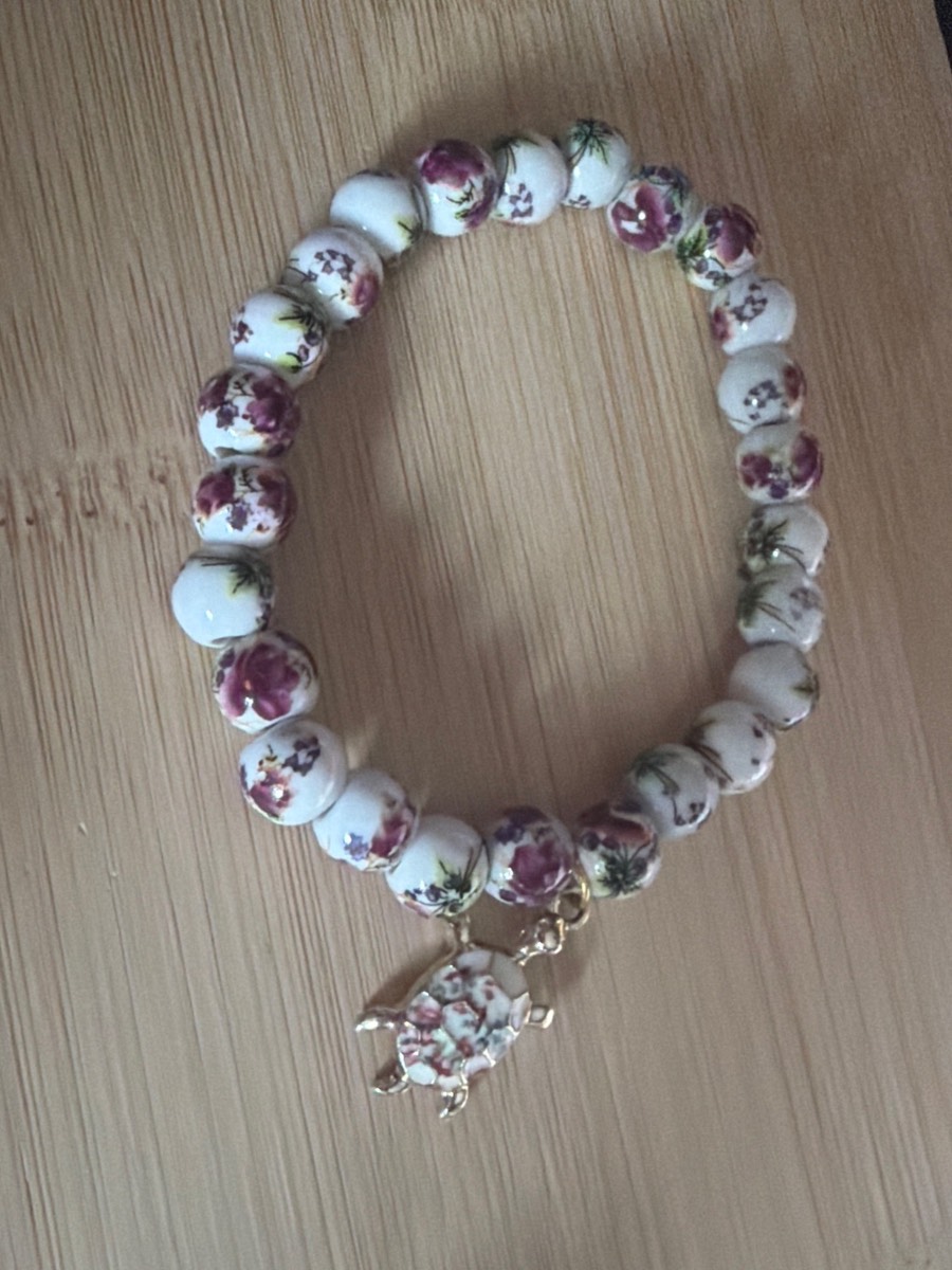 Peony bracelet with turtle