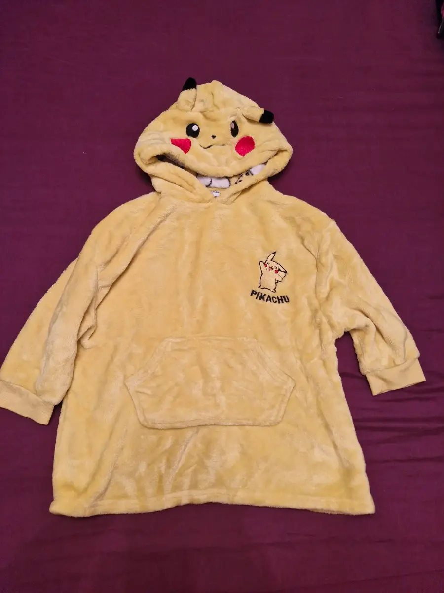 Pokemon unisex pikachu oodie 4-6 years