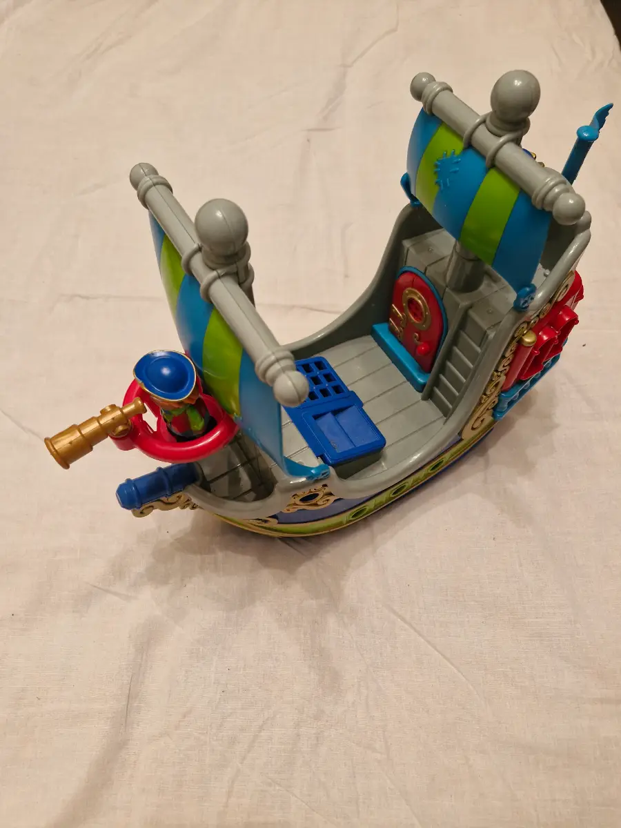 Elc happyland pirate ship