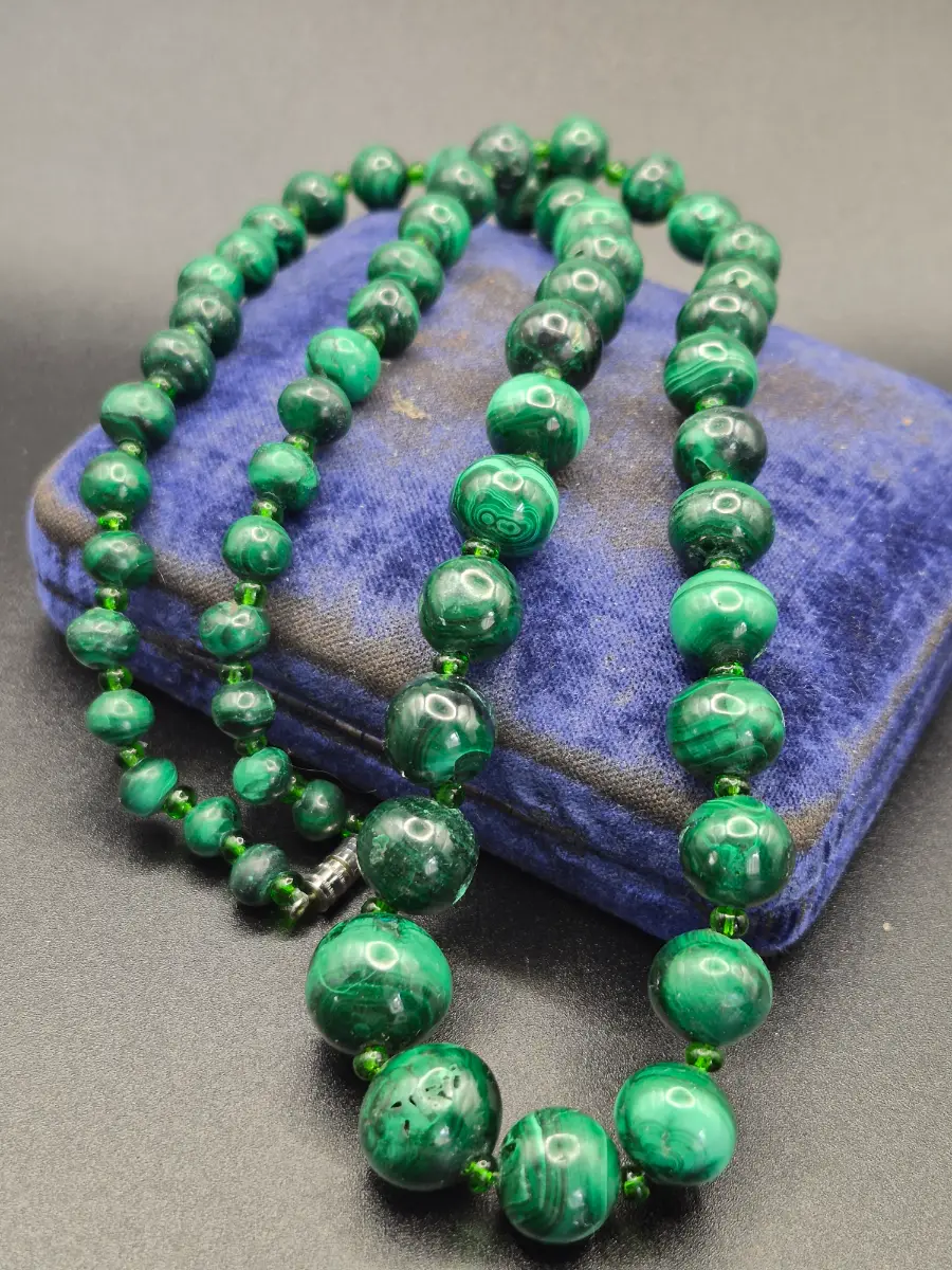 Vintage malachite necklace