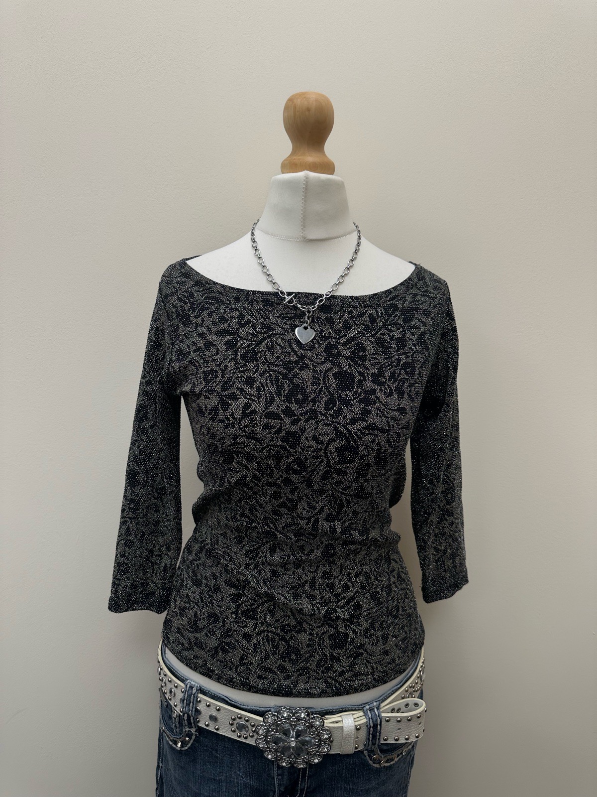 La Mode Est A Vous Y2K Black Metallic Paisley Mesh Top Long Fits Size 10
