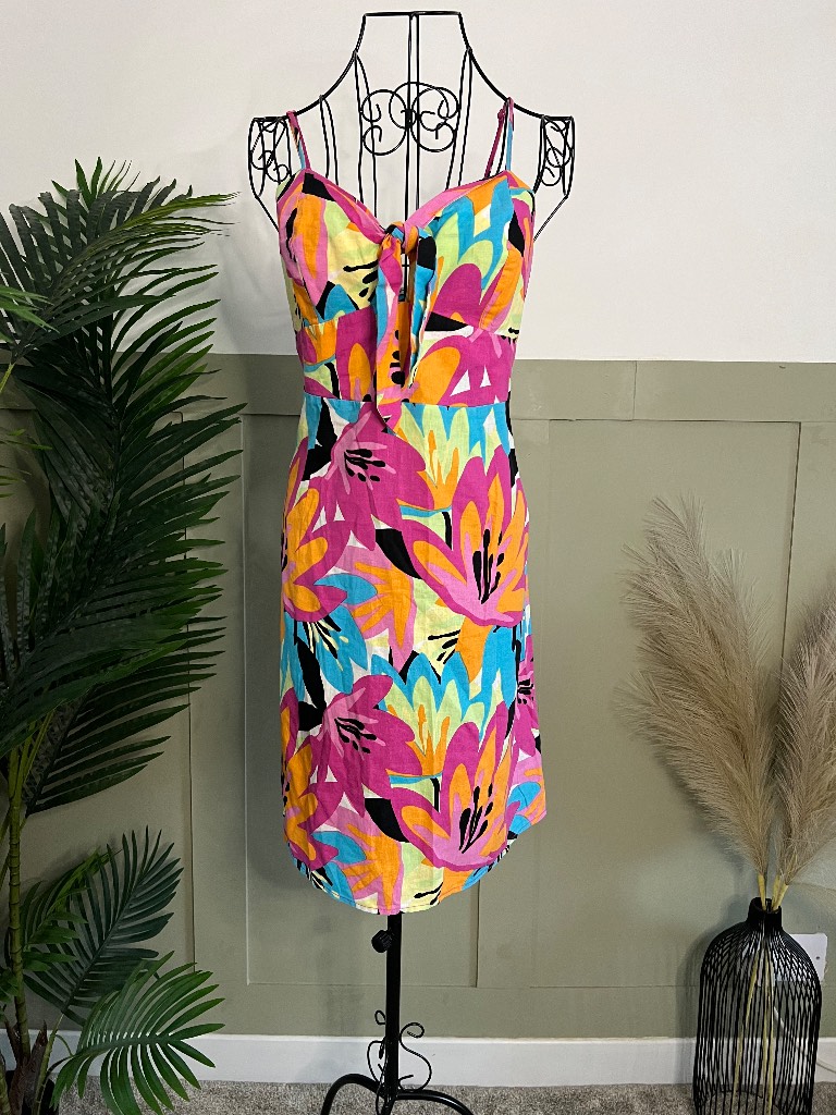 Vibrant Summer Dress Knee Length Floral Print Size 12 Beach Holiday Party Dress