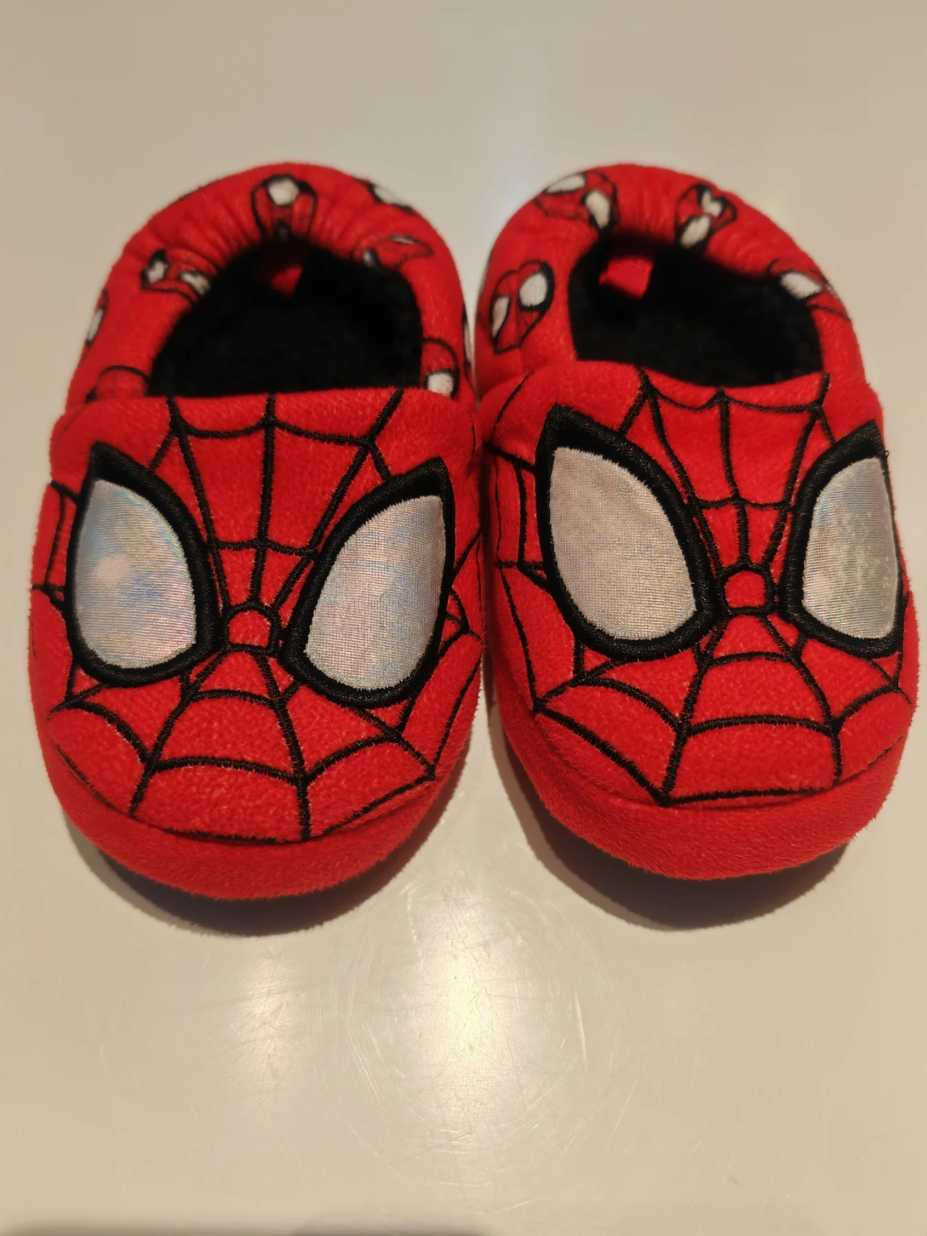 Toddler Spiderman slippers size 8