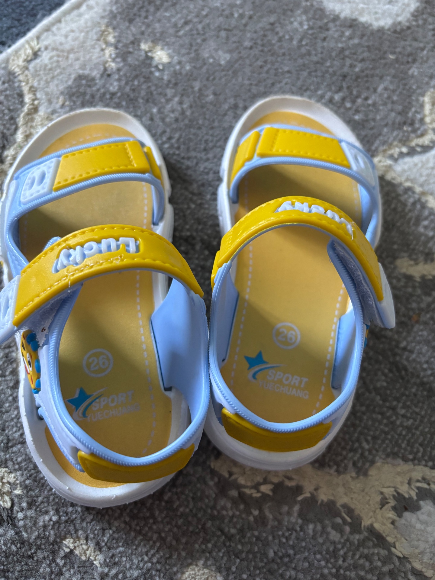 Kids sandals size uk 8.5