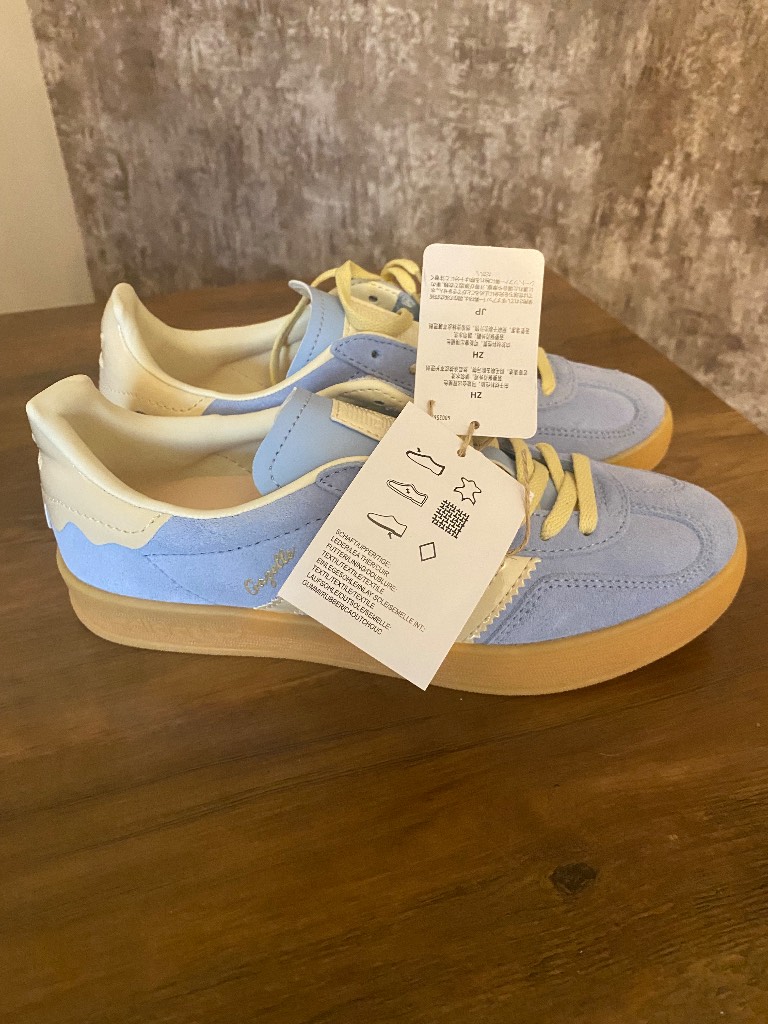Stunning lemon and baby blue trainers bnwt
