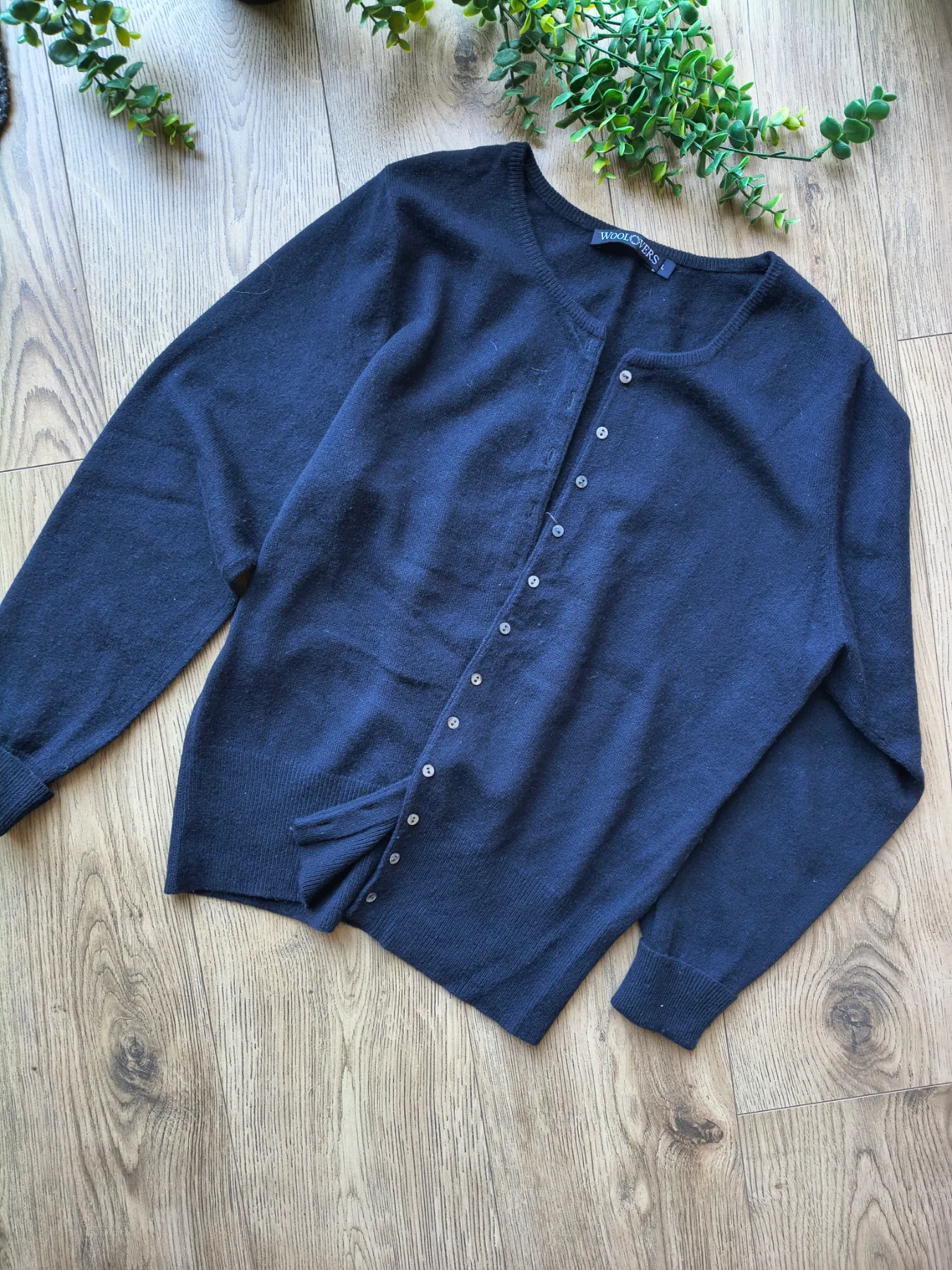 WoolOvers navy blue button down front womens cardigan size L