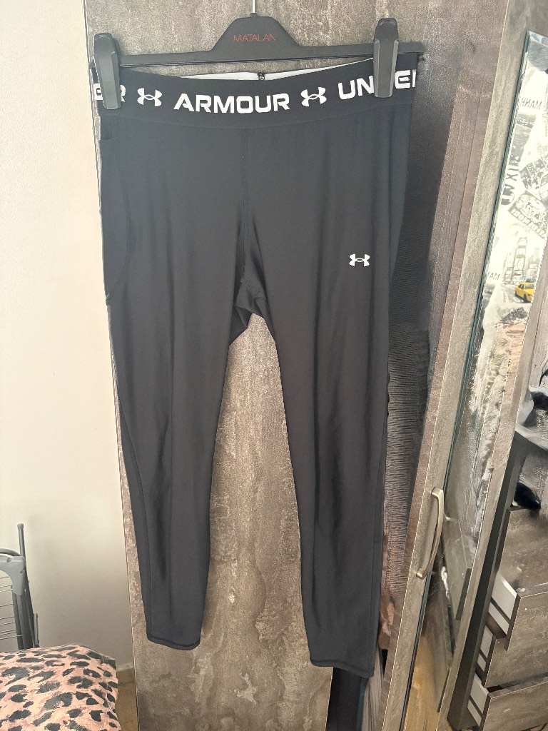Black Under armour leggings
