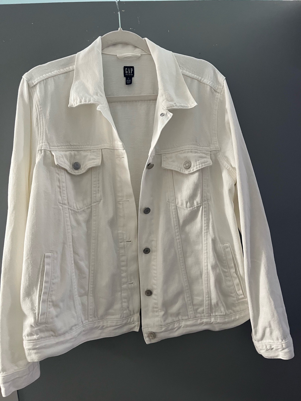 GAP Denim White Denim Jacket Size XL Trucker Button Front Casual