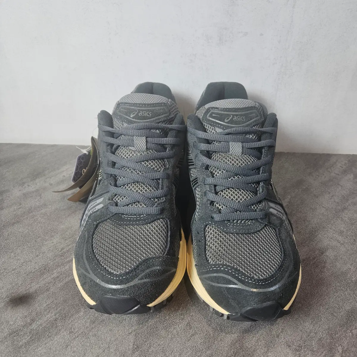 ASICS Gel-Kayano 14