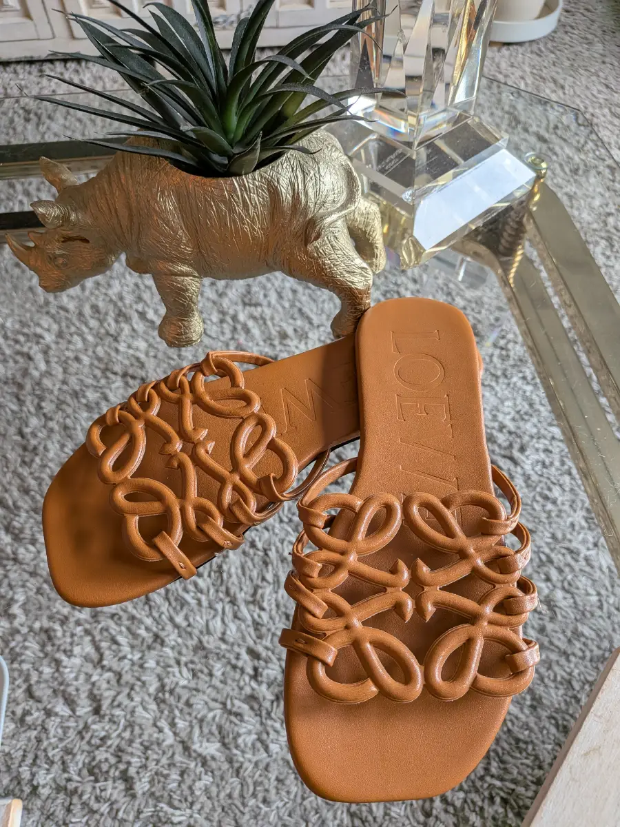 Ladies sandals