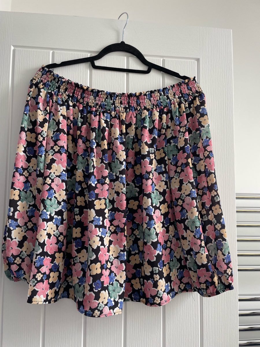 Papaya multicolour flower off the shoulder top size 14
