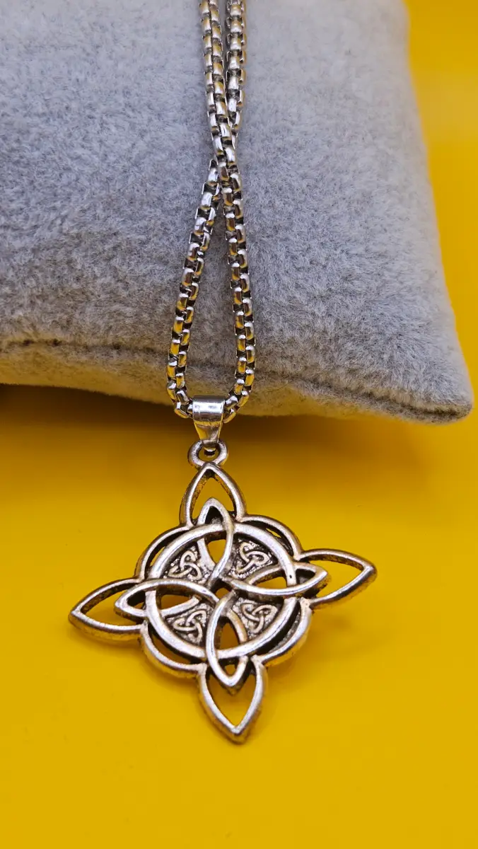 Celtic knot pendant chain necklace in silver tone