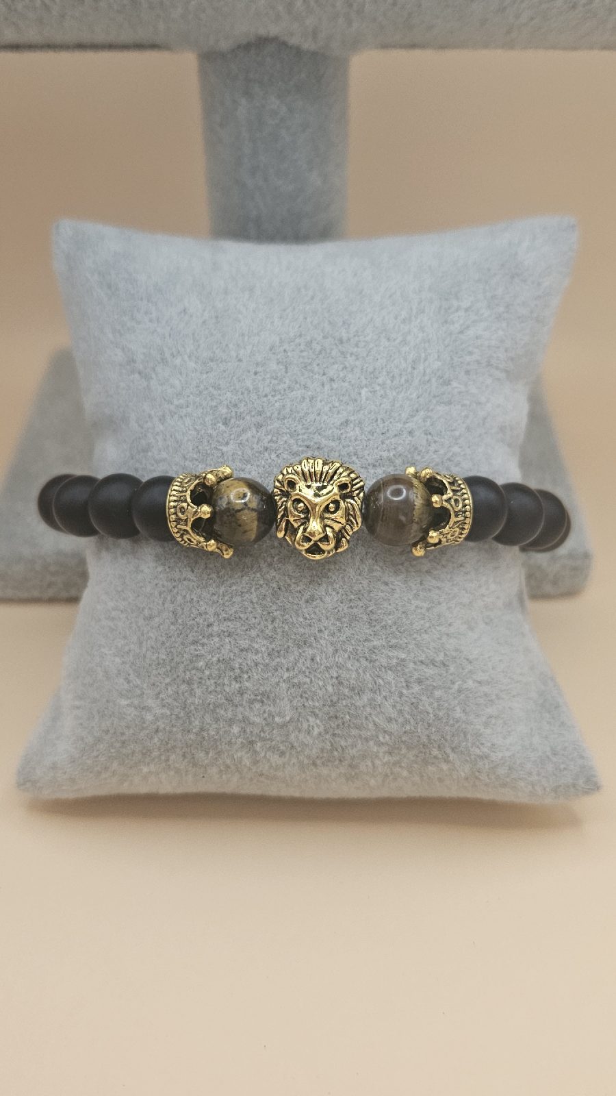 Black beaded elastic bracelet with tiger eye beads