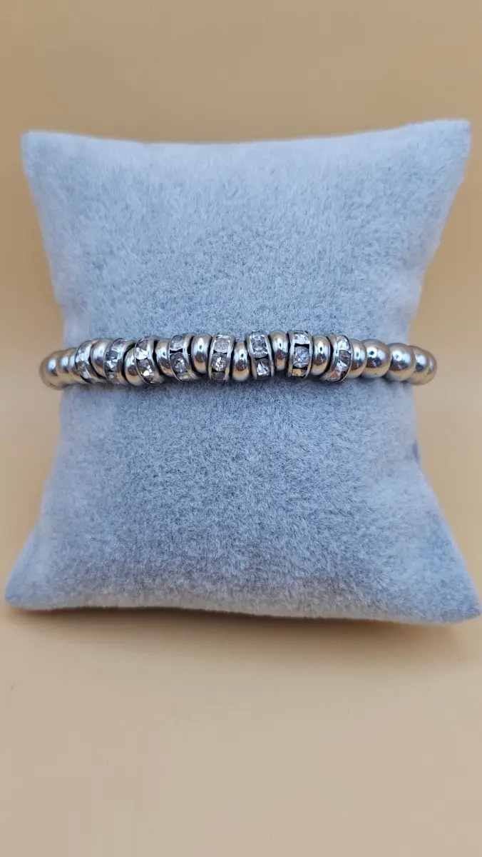 Elegant adjustable silver-tone bracelet