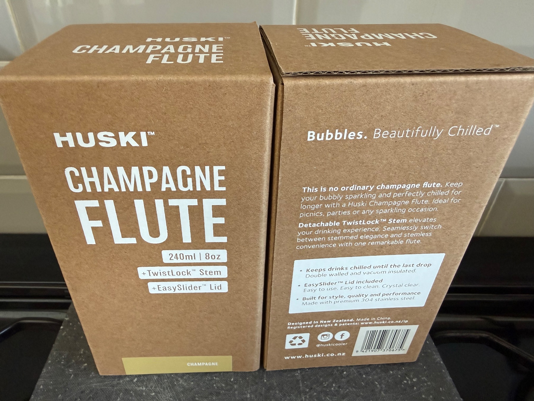 2x Huski Champagne Flutes Champagne colour