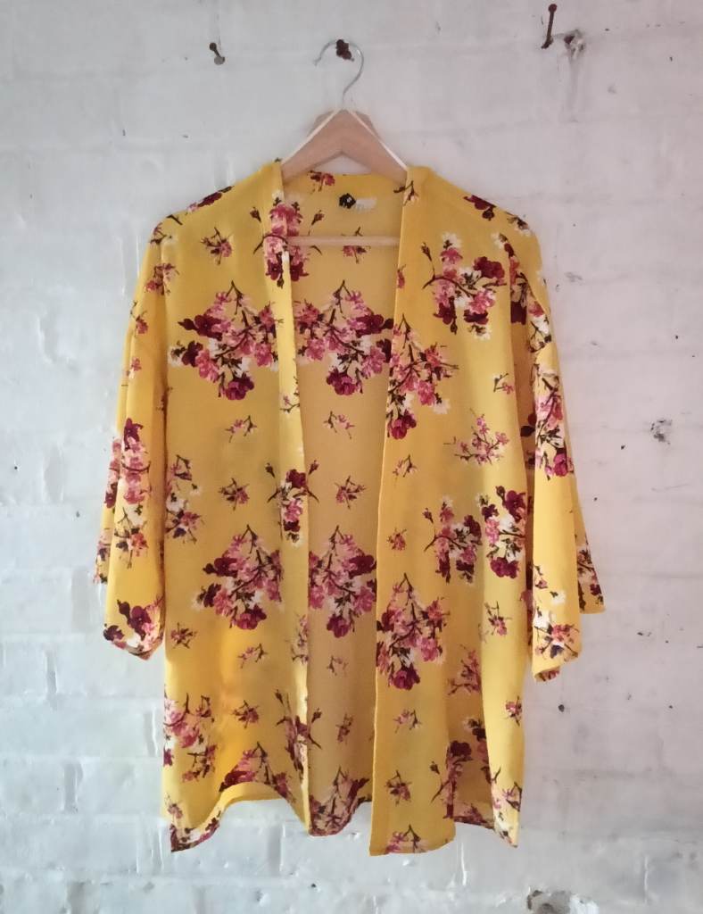 Yellow kimono cherry blossom size 8-10