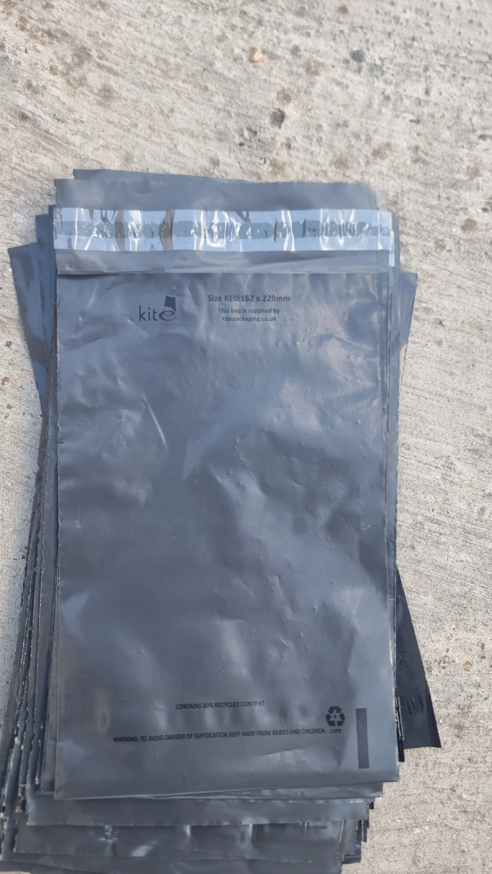 Kite mailing bags for parcel delivery 100