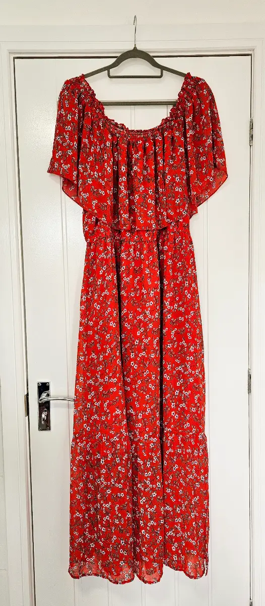 New! YUMI Red Floral Maxi Dress. Size 22. On/Off Shoulder. Summer Romantic Boho BNWT