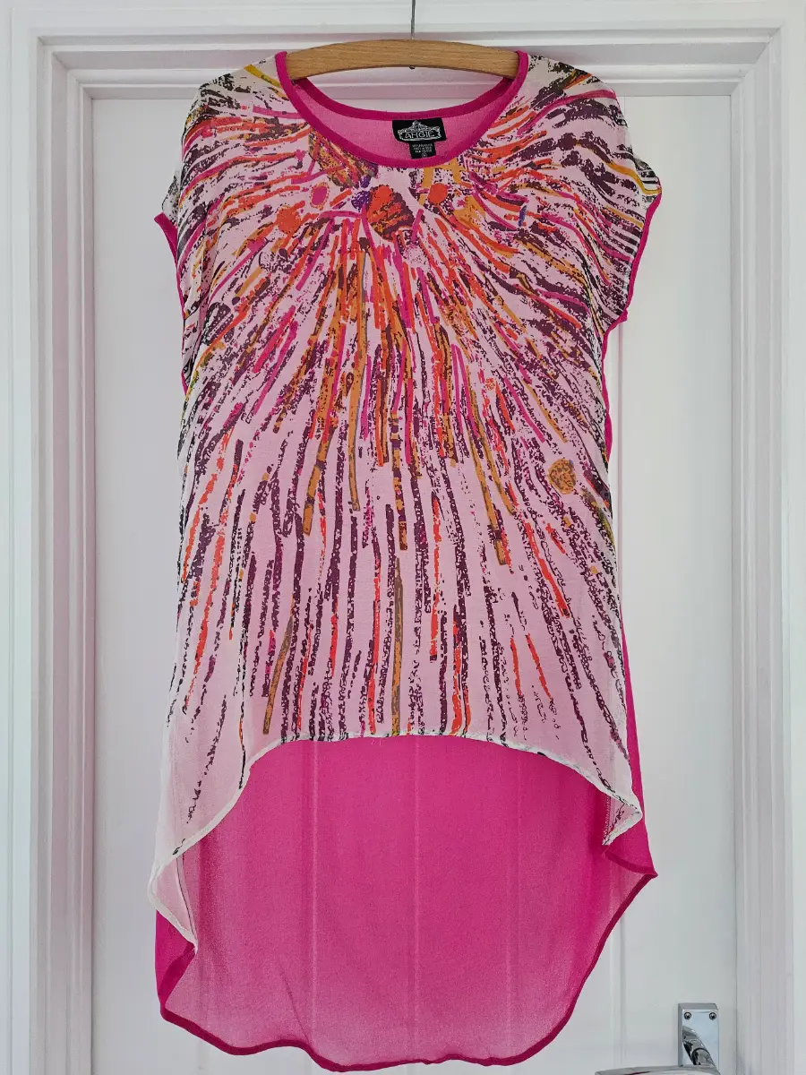 Y2K Pink Sunburst Chiffon Longer back Summer Top Cover Up Size M 8-10 Beach Pool